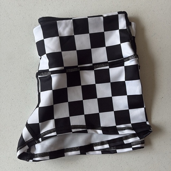 Kailoha Clothing Shorts Size MEDIUM - Picture 3 of 5